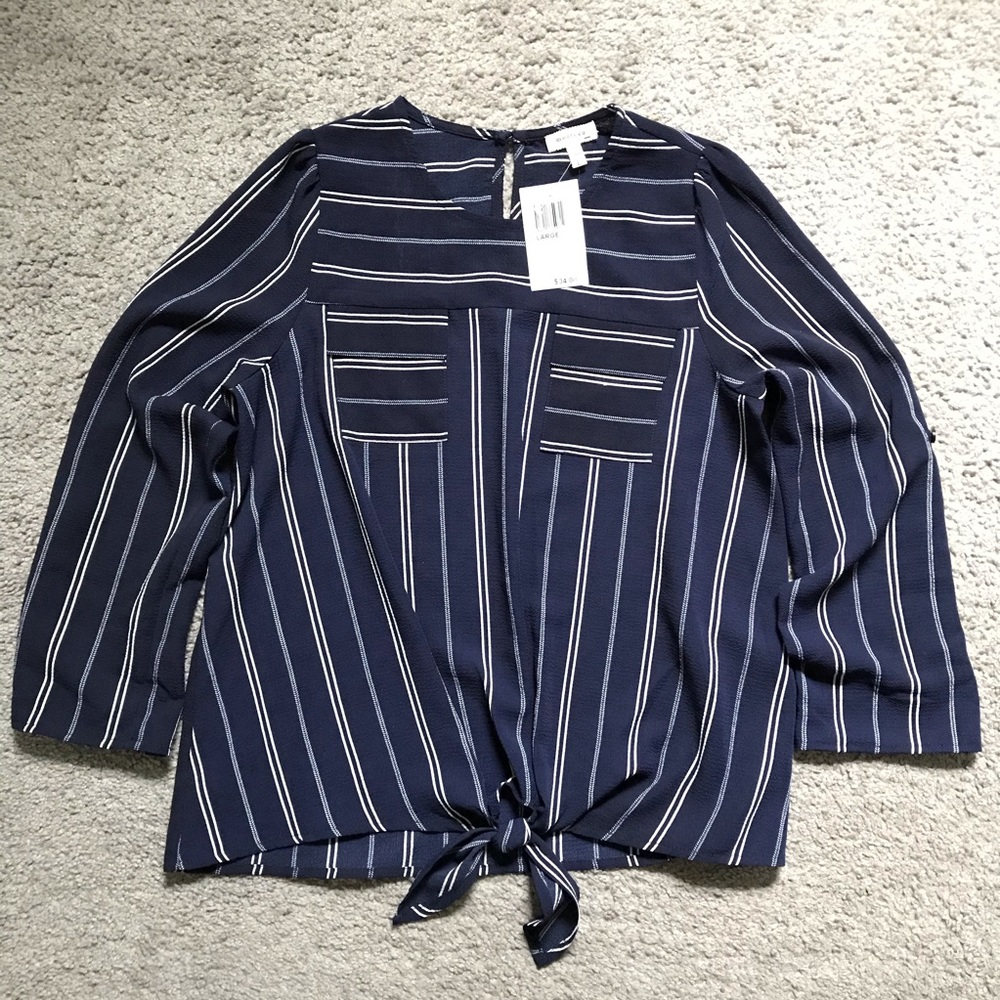 Long sleeve dark blue blouse